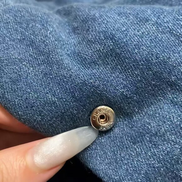 CHANEL Denim Blue Puffer Jacket - Picture 5 of 5